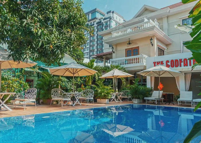 Luxury Hotels in Phnom Penh near Royal Palace
